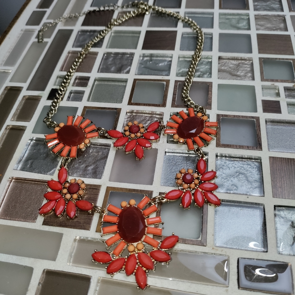 Mika Signed Fashion necklace